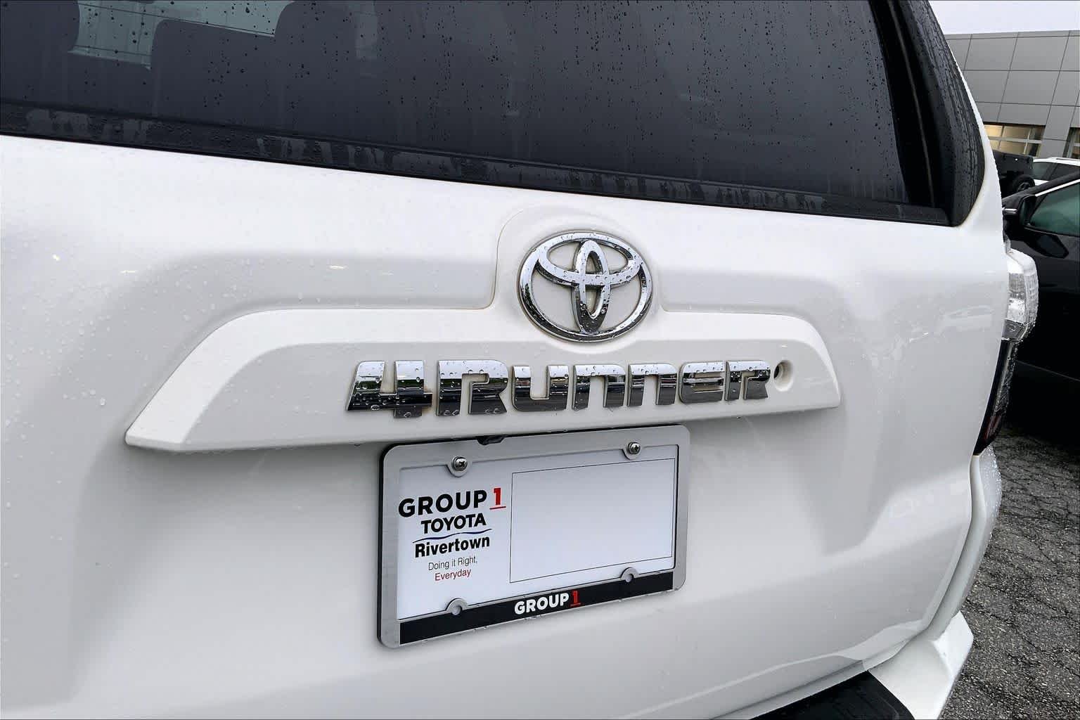 Certified Used 2019 Super White Toyota SR5 Premium image 10