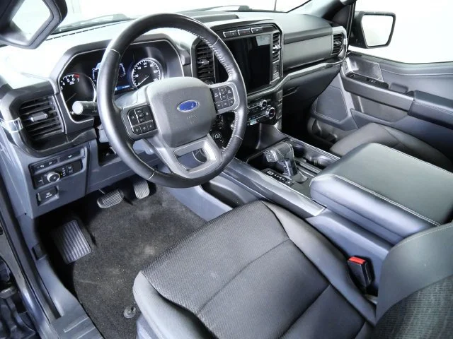 Certified Used 2022 Gray Ford XLT image 4
