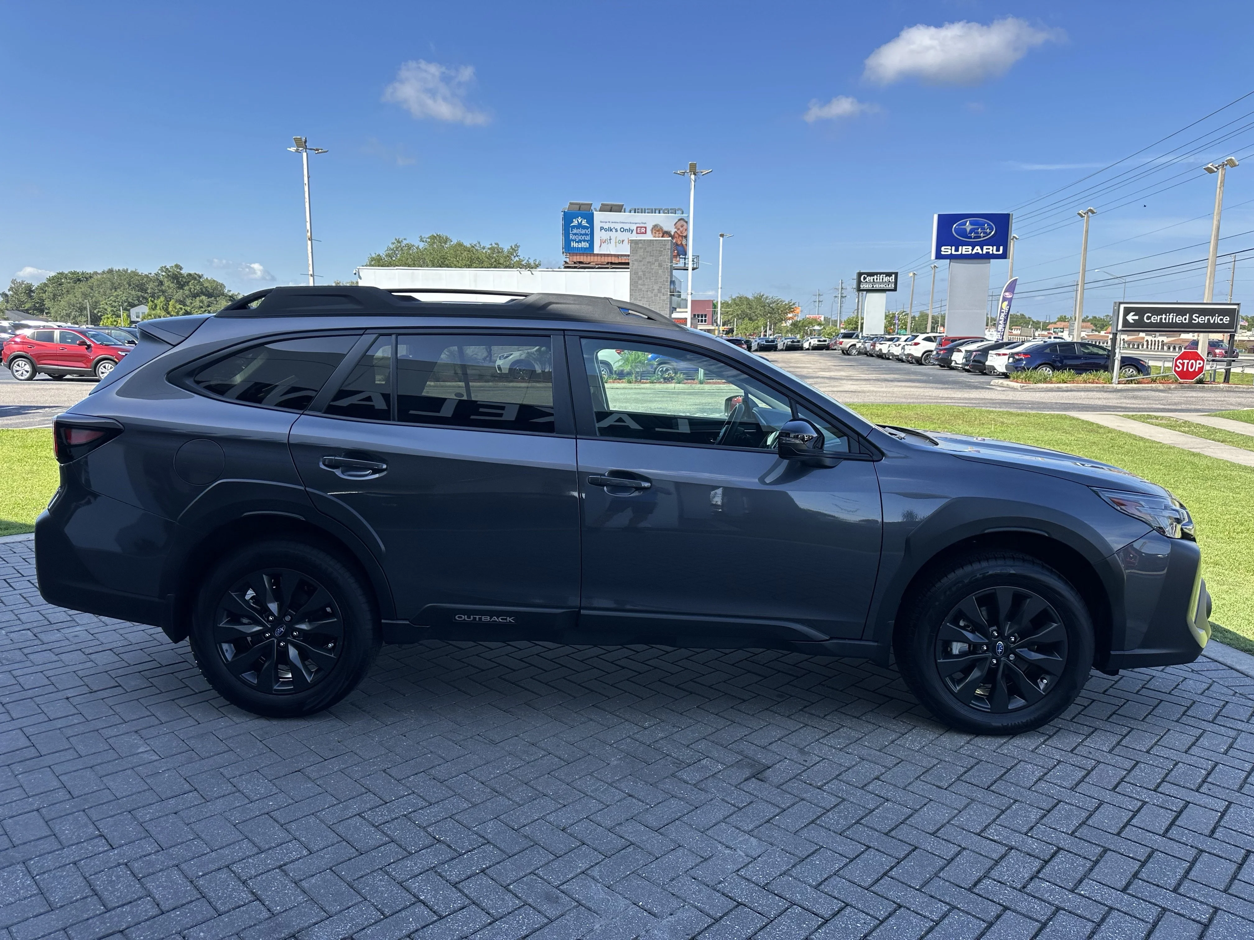 Certified Used 2025 Magnetite Gray Metallic Subaru Onyx Edition image 8