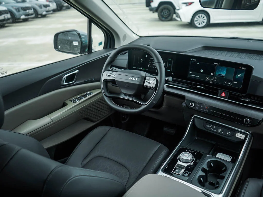 New 2027 Iceberg Green Kia SX FWD image 16