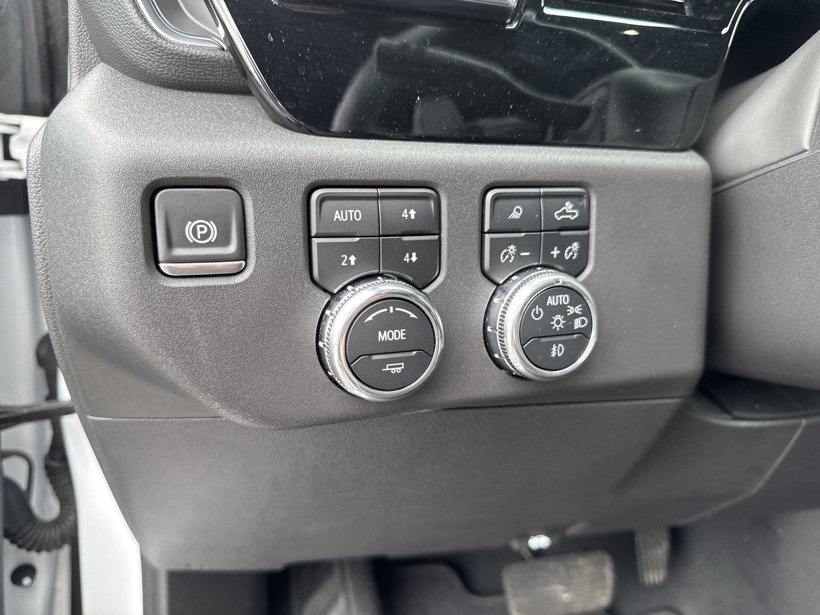 Used 2024 Summit White GMC SLT image 20