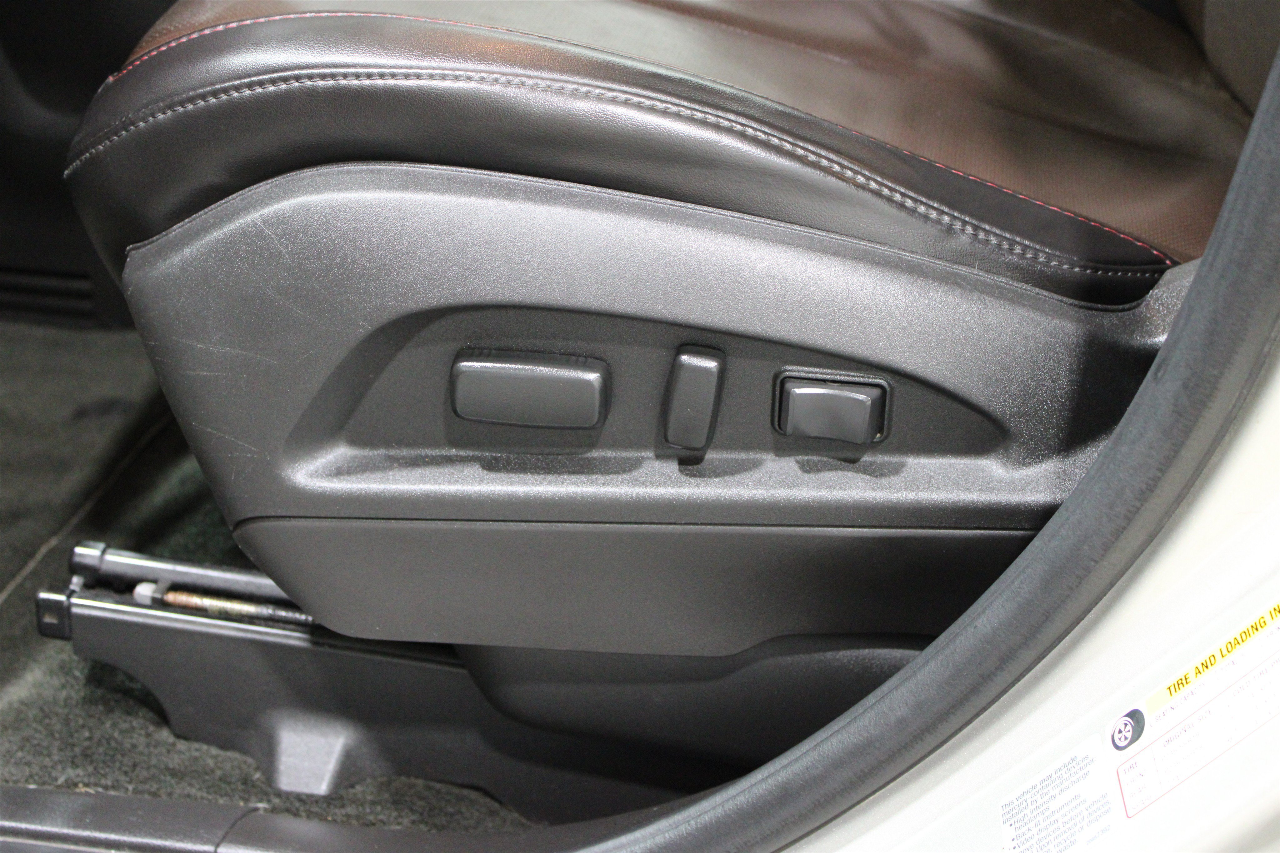 Used 2015 Champagne Silver Metallic Chevrolet LT image 4