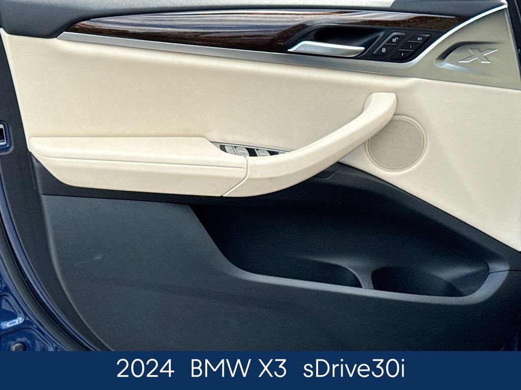 Used 2024 Blue BMW sDrive30i image 17