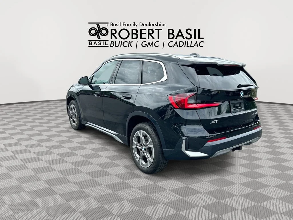 Used 2024 Bk BMW xDrive28i image 6