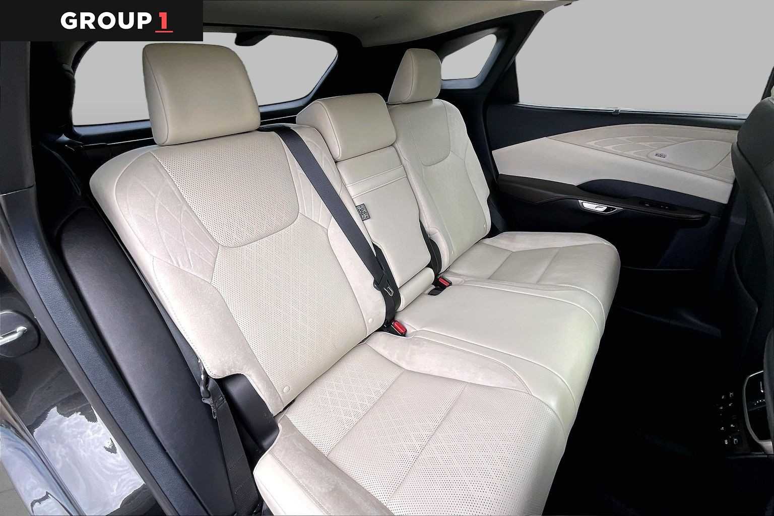 Certified Used 2023 CAVIAR Lexus Luxury image 17