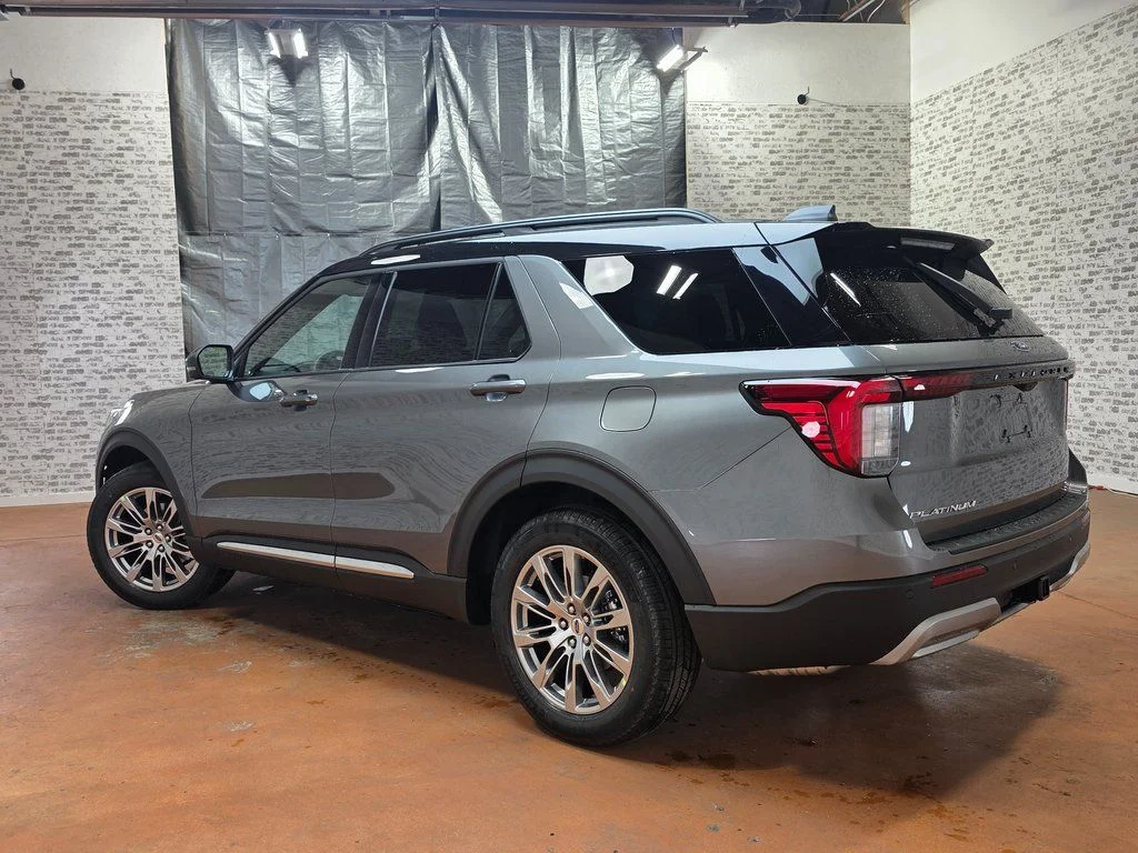 New 2026 Gray Ford Platinum image 6
