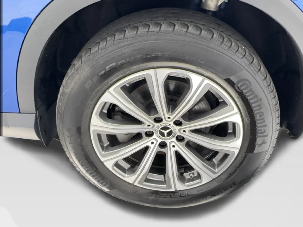 Used 2023 Blue Mercedes-Benz GLC 300 image 14