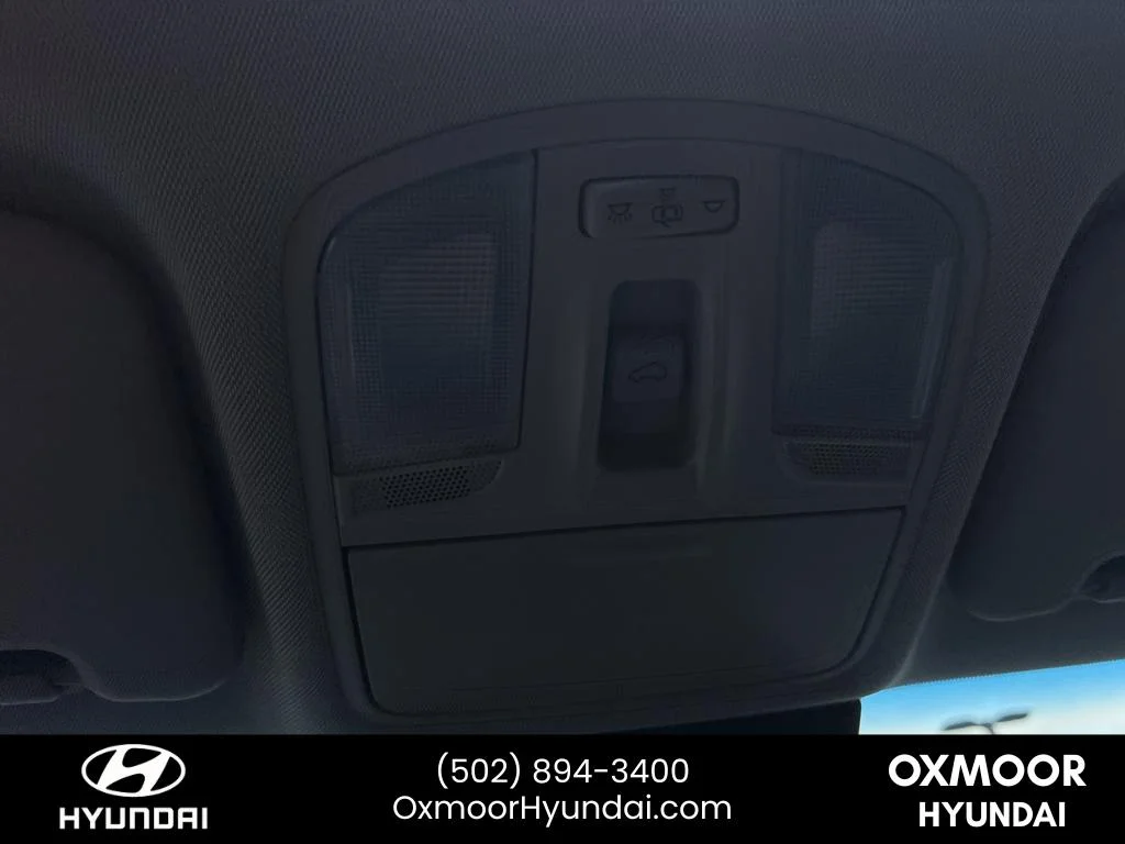 Used 2021 Ultra Black Hyundai Limited image 13
