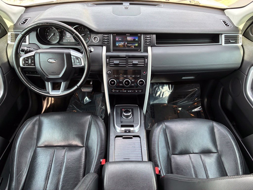 Used 2017 White Land Rover HSE image 5