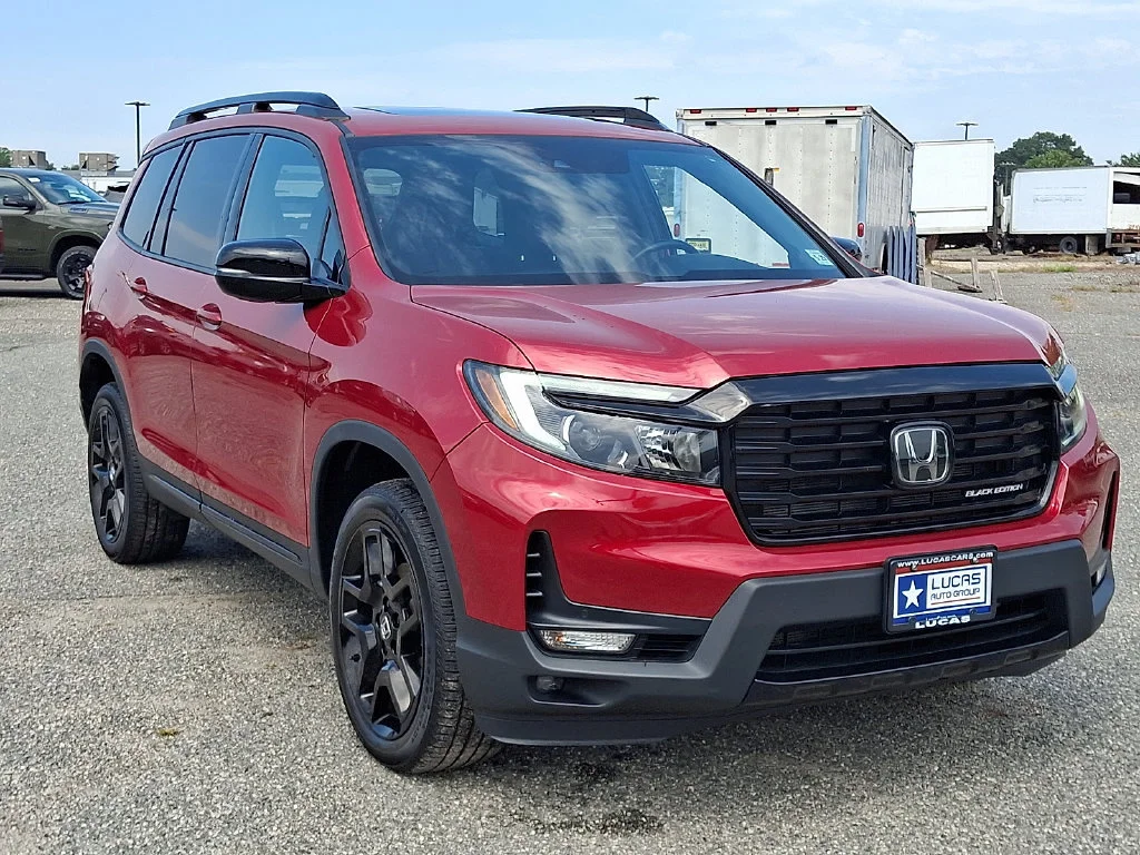 Used 2024 Red Honda AWD Black image 2