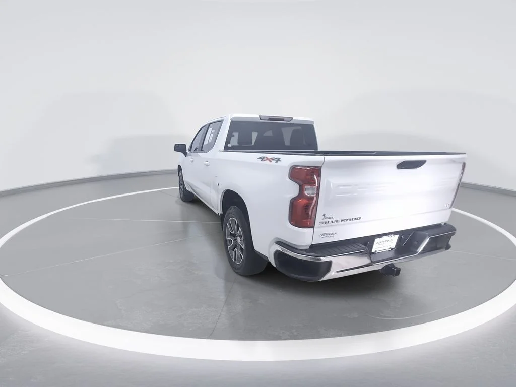 Used 2023 White Chevrolet LT image 7