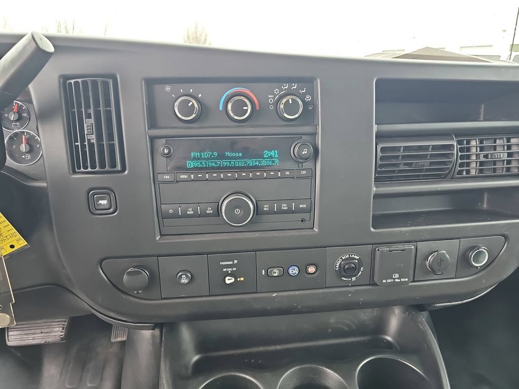 Used 2021 Summit White Chevrolet Work Van image 19