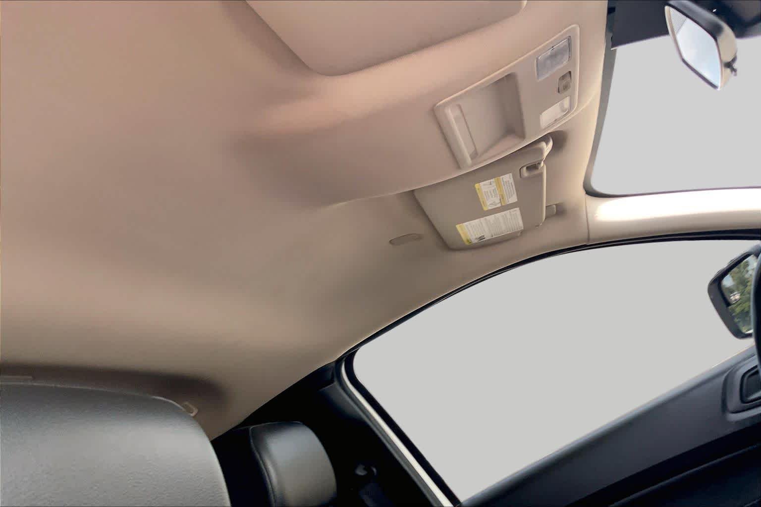 Used 2022 Oxford White Ford XL image 9