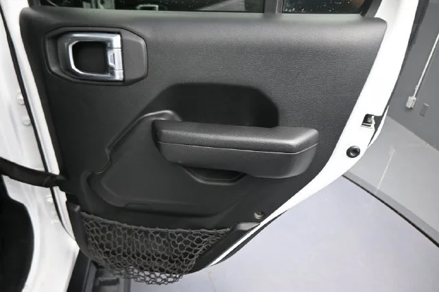 Used 2022 White Jeep Unlimited Rubicon image 22