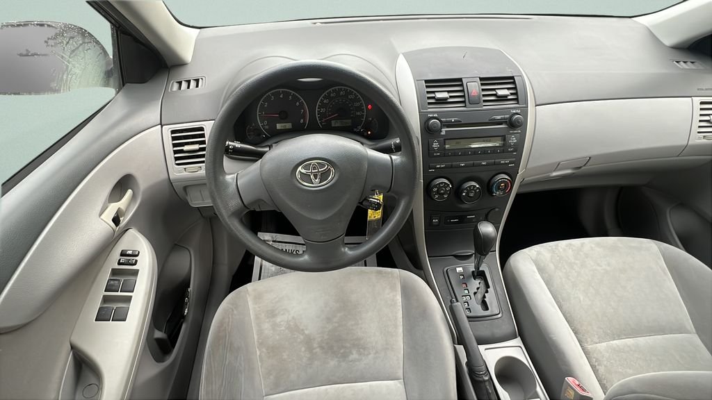 Used 2009 Black Toyota LE image 11