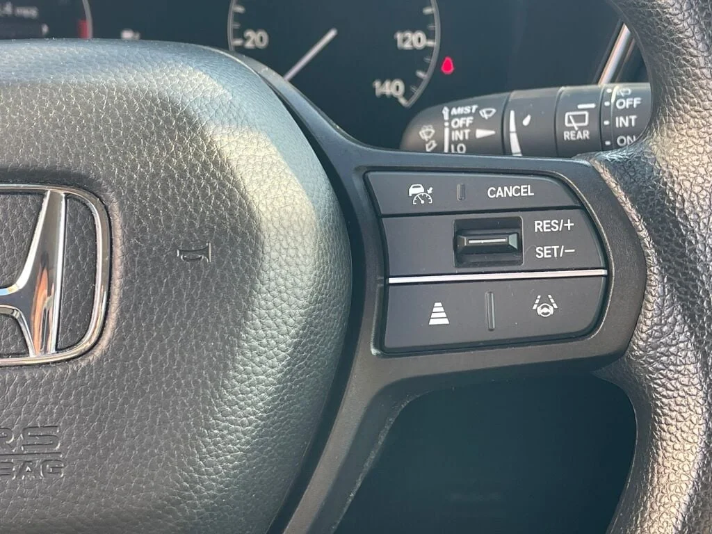 Used 2024 Platinum White Pearl Honda EX image 19