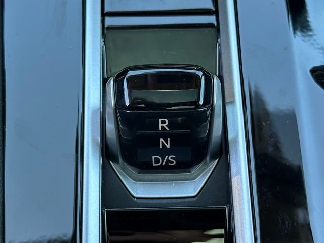 New 2026 Pure Gray Volkswagen 2.0T SEL Premium R-Line image 39