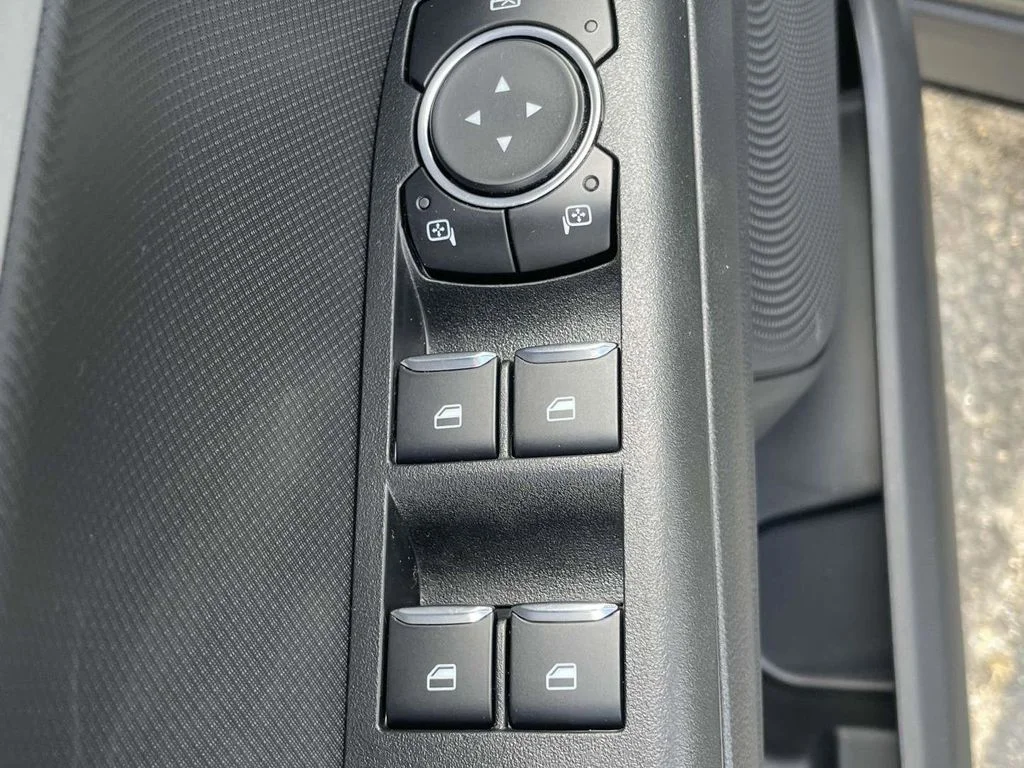 New 2025 Oxford White Ford Badlands® image 14