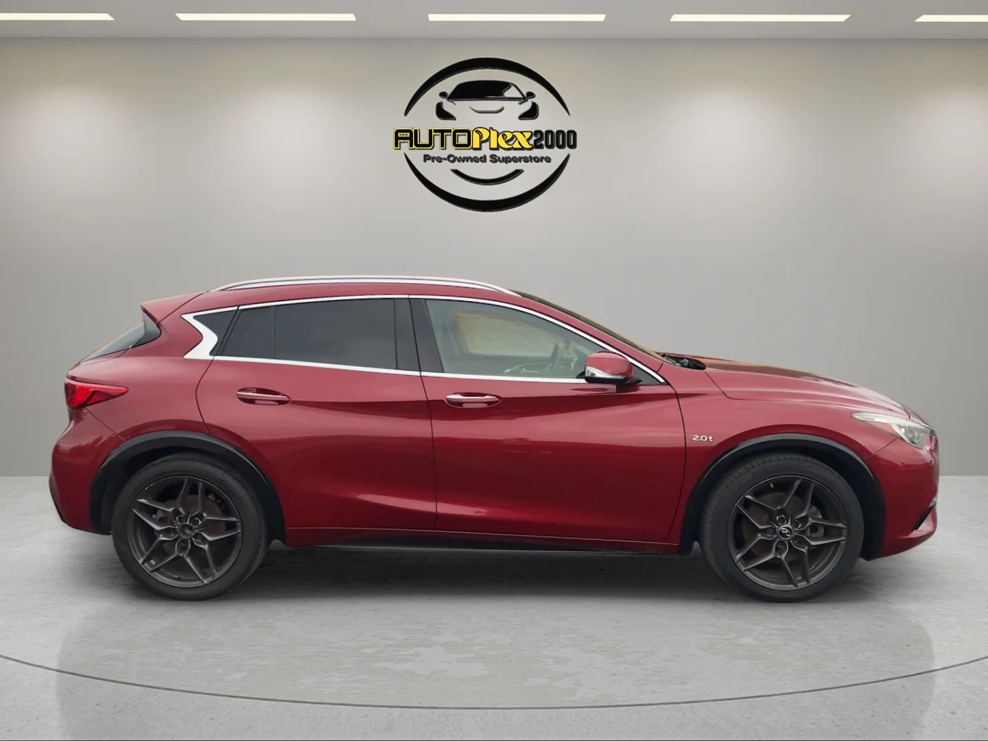 Used 2018 Red INFINITI Premium image 8