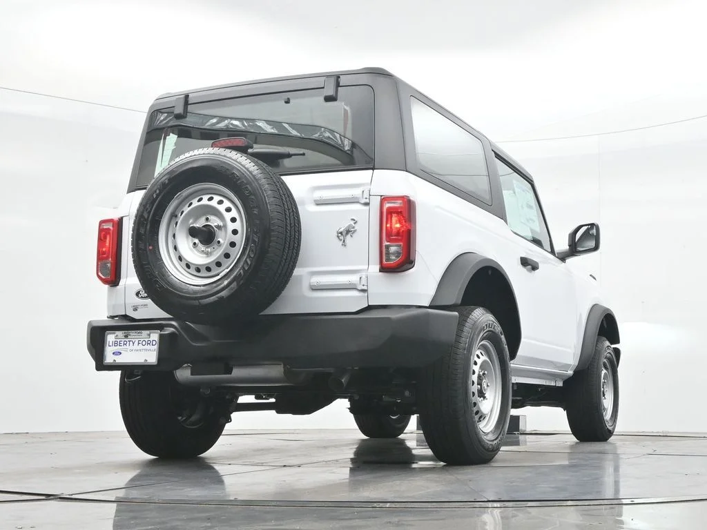 New 2026 Oxford White Ford Base image 37