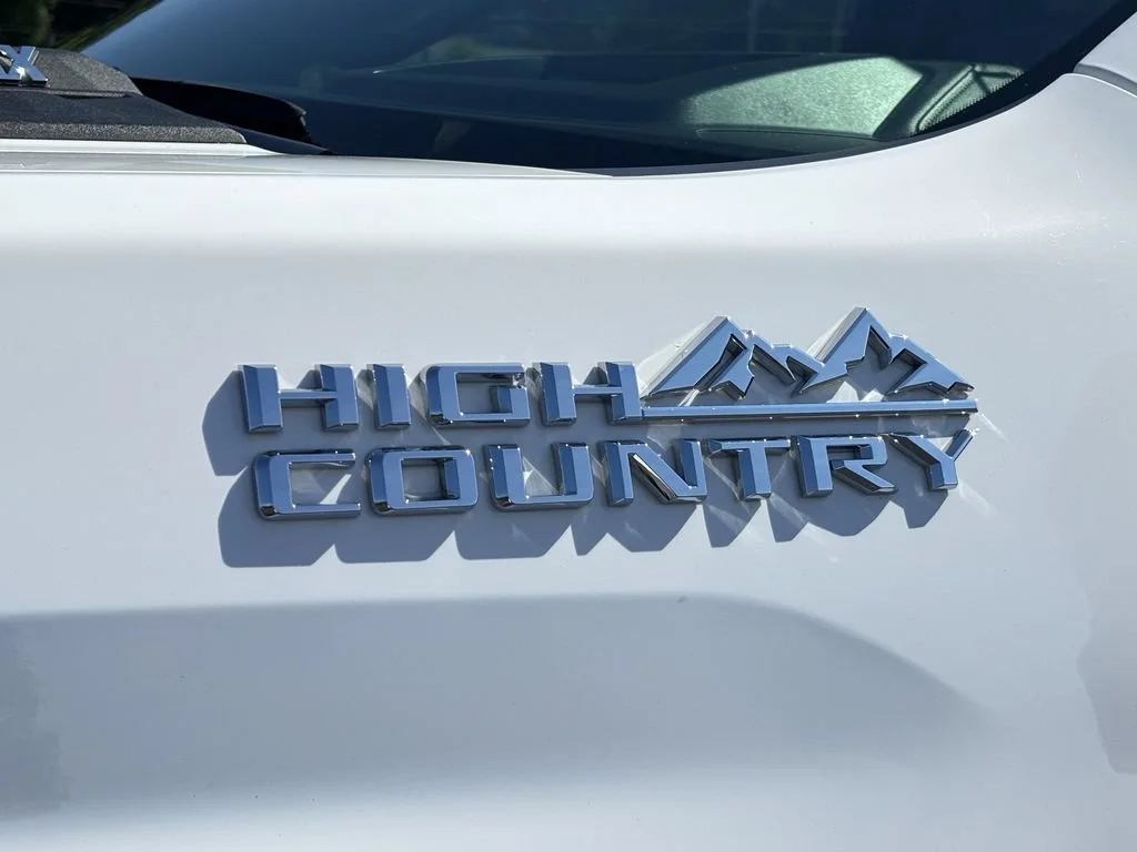 Used 2024 Summit White Chevrolet High Country image 37