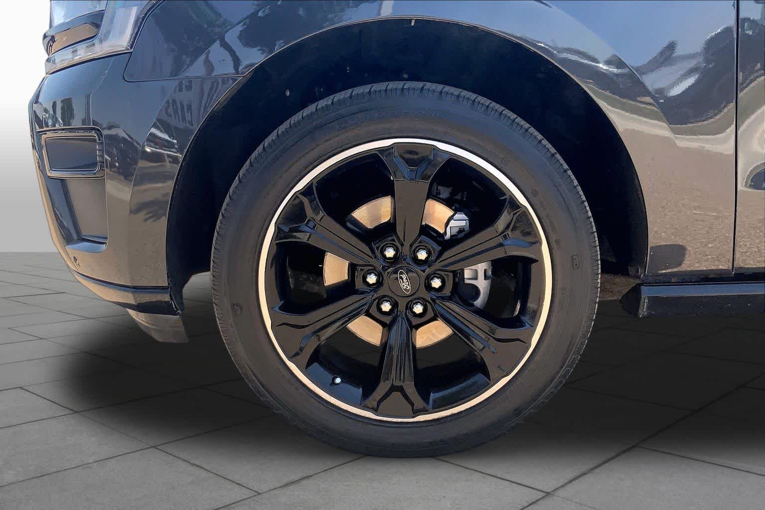 Used 2023 Dark Matter Gray Ford Limited image 11
