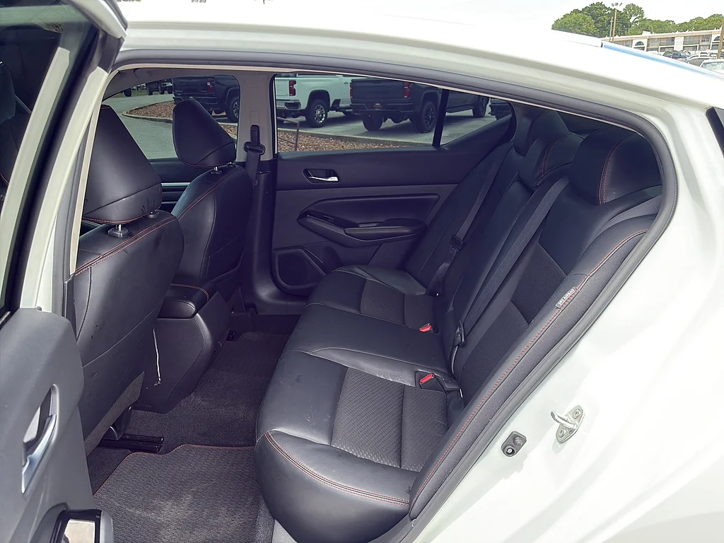 Used 2024 WHITE Nissan  image 18