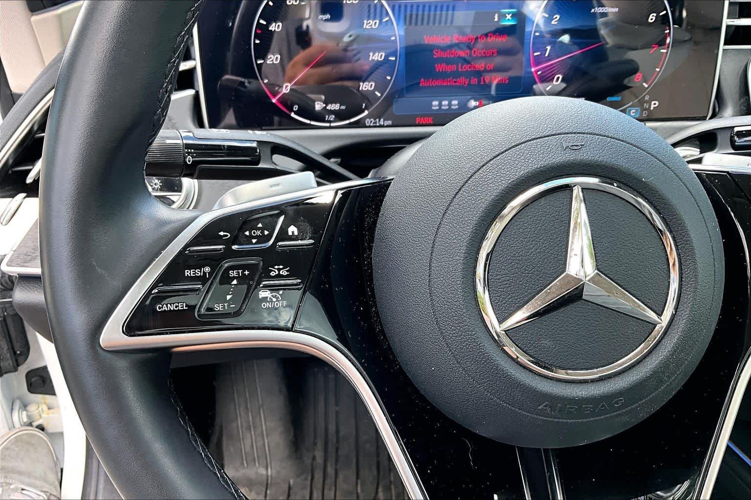 Used 2026 MANUFAKTUR Moonlight White Metallic Mercedes-Benz E 350 image 23