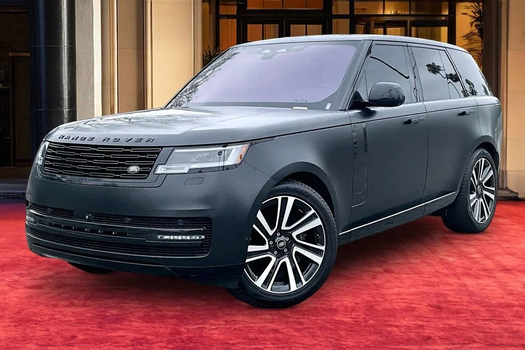 2023 Land Rover Range Rover 3.0 SE SWB's photo