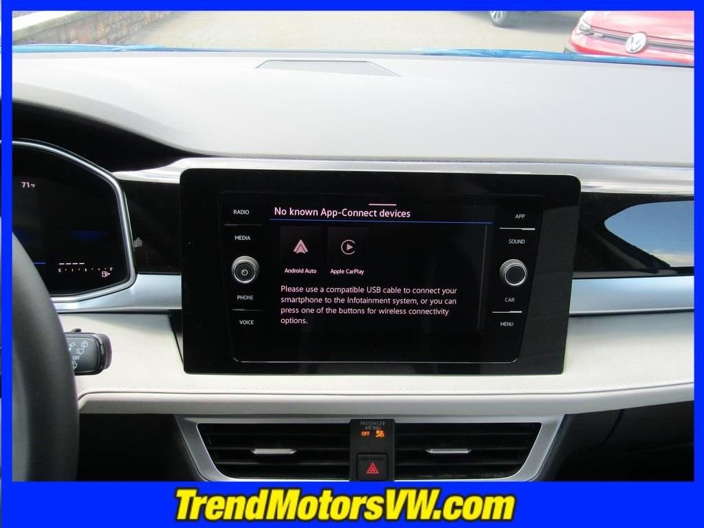 2025 Volkswagen Taos SE - Photo 27
