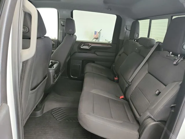 Used 2025 White Chevrolet LT image 35