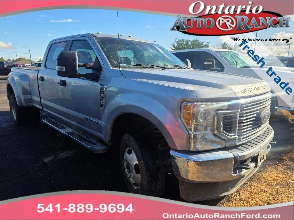 Used 2020 Iconic Silver Metallic Ford XL image 1