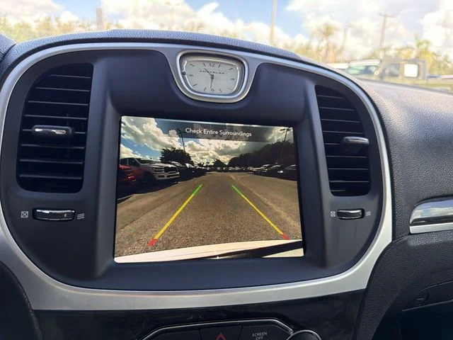 Used 2022 White Chrysler Touring image 22