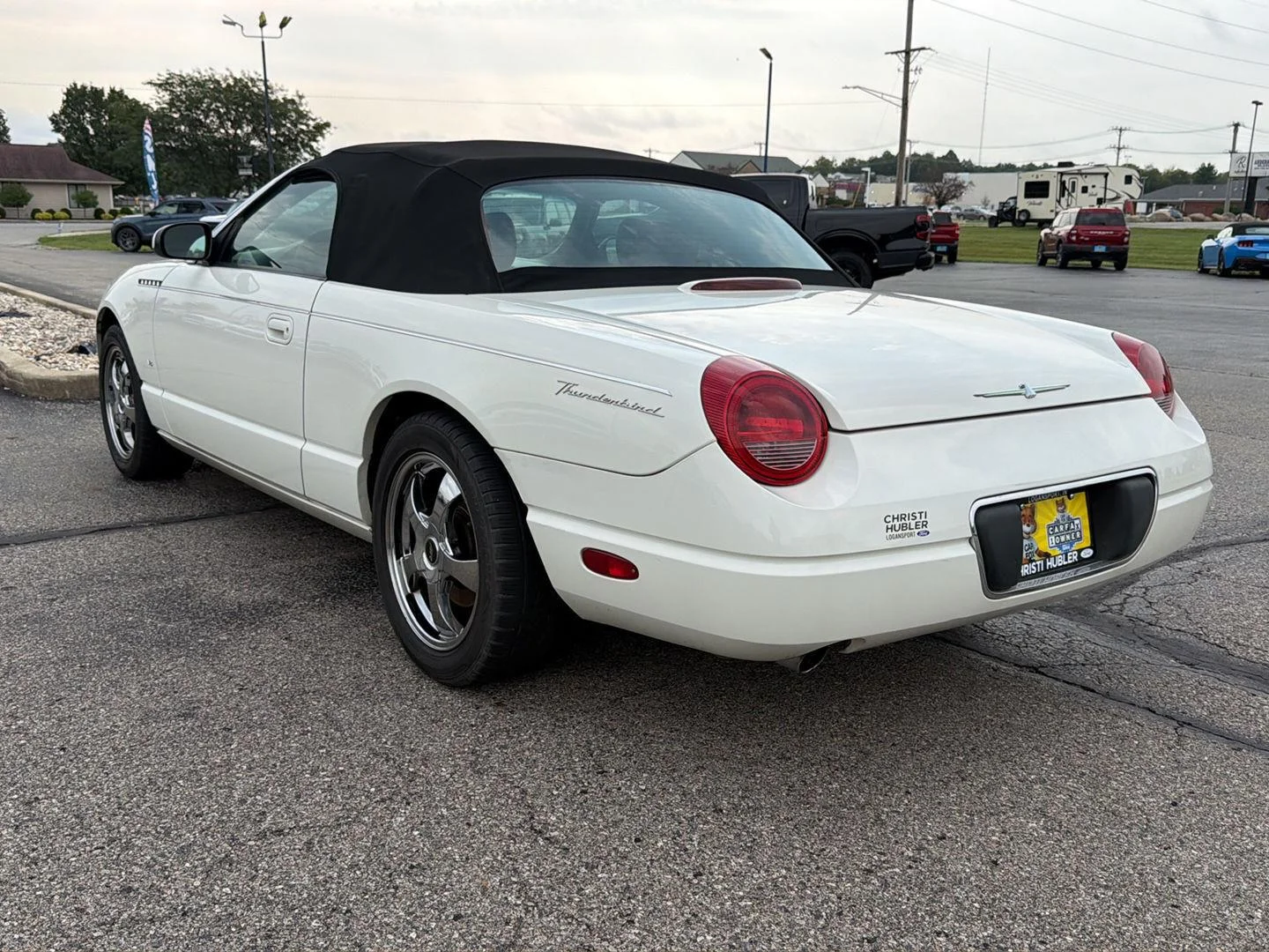 Used 2003 White Ford Premium image 7