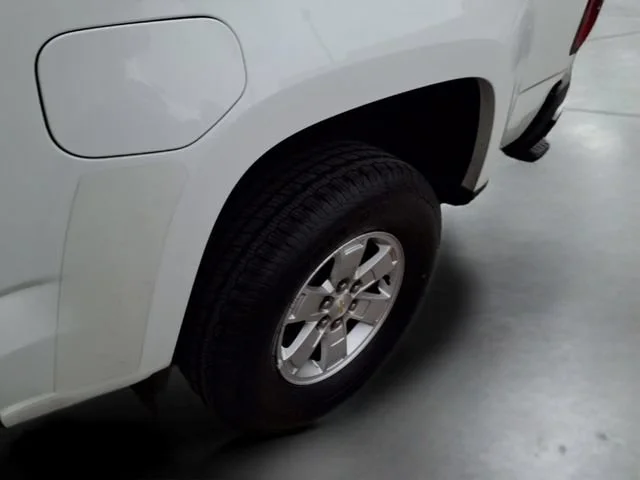 Used 2018 SUMMIT WHITE Chevrolet 2WD Work Truck image 15