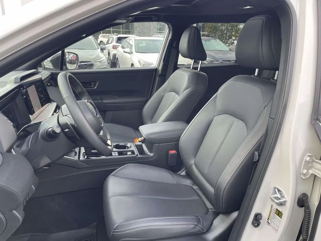 Used 2026 Crystal White Pearl Subaru Limited image 8