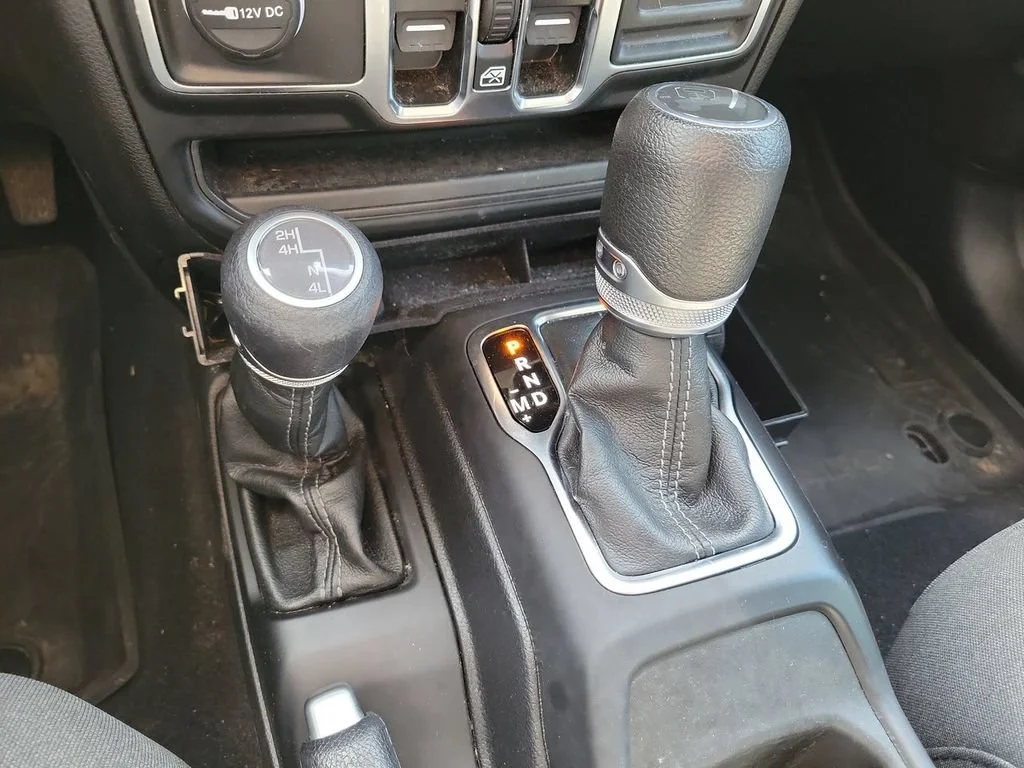 Used 2024 White Jeep 4-Door Sport S 4x4 image 22