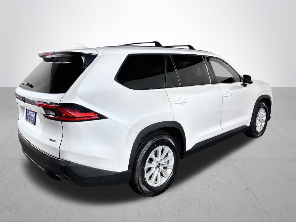 Used 2024 Pearl Toyota XLE image 6