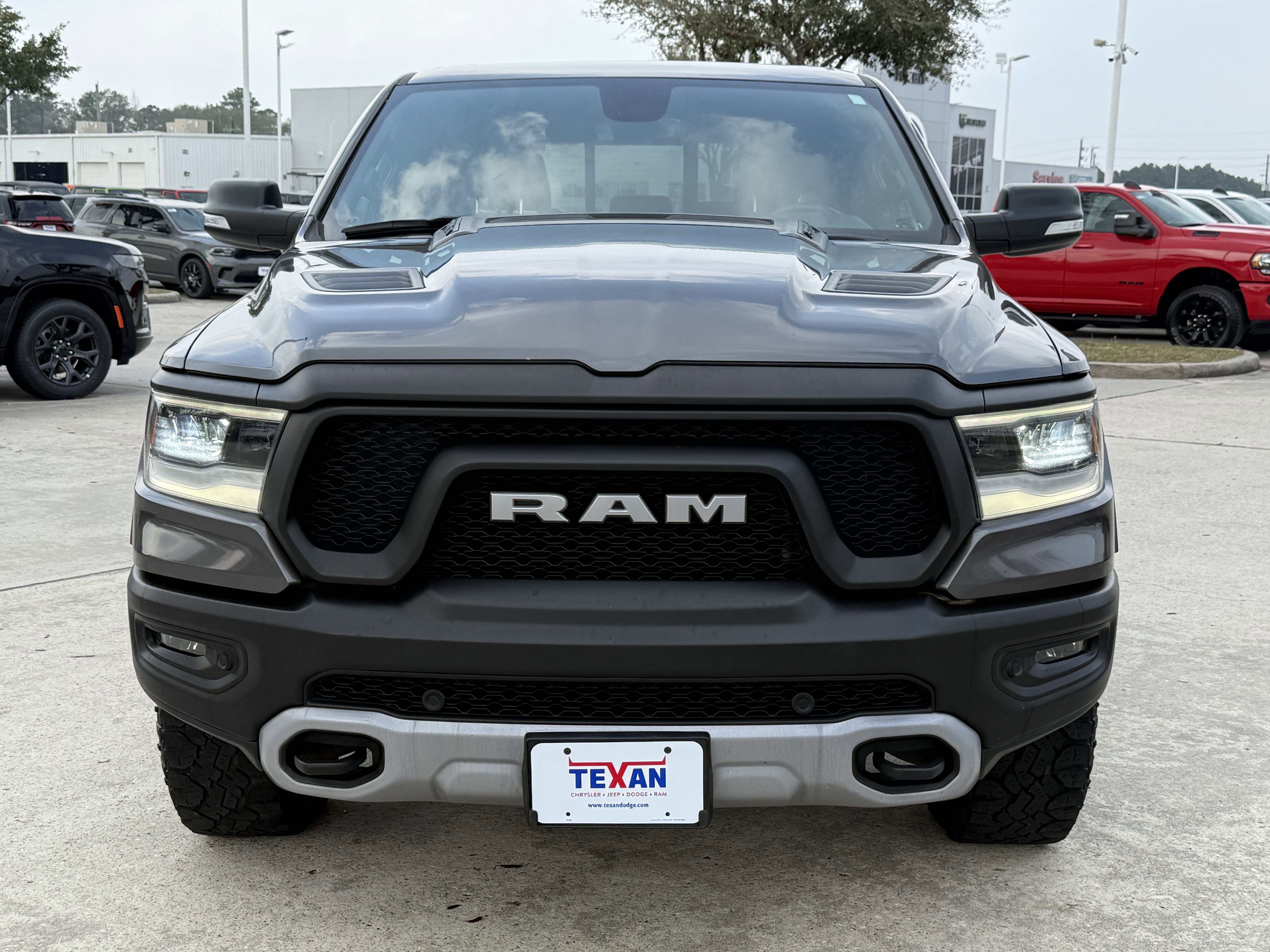 Used 2019 Granite Crystal Metallic Clearcoat Ram  image 9