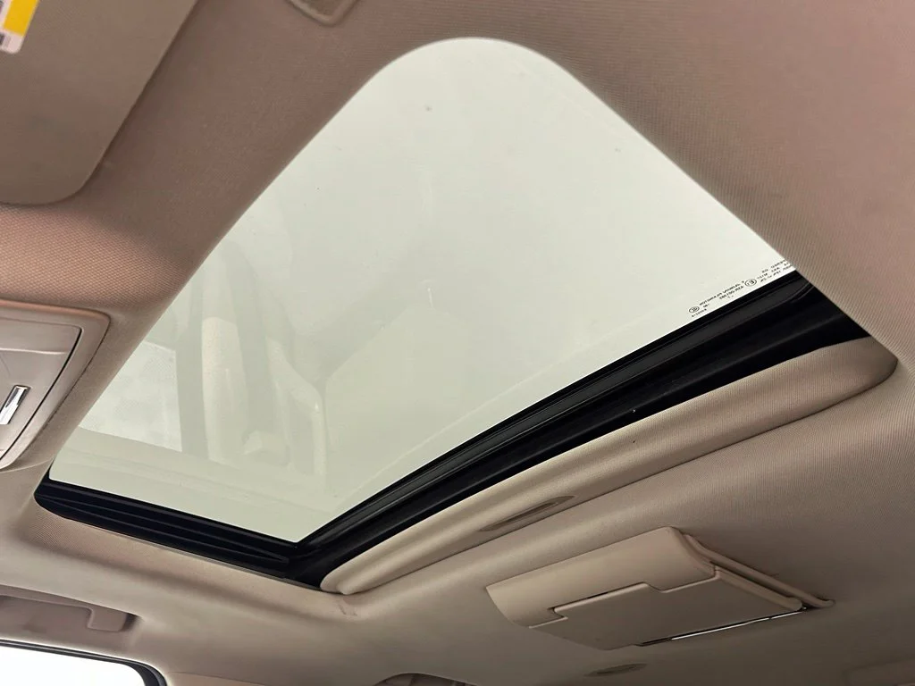 Used 2017 White Chevrolet LT image 15