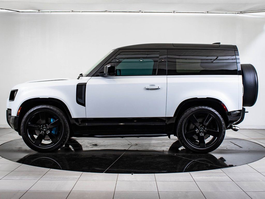 2022 Land Rover Defender V8 - Photo 12