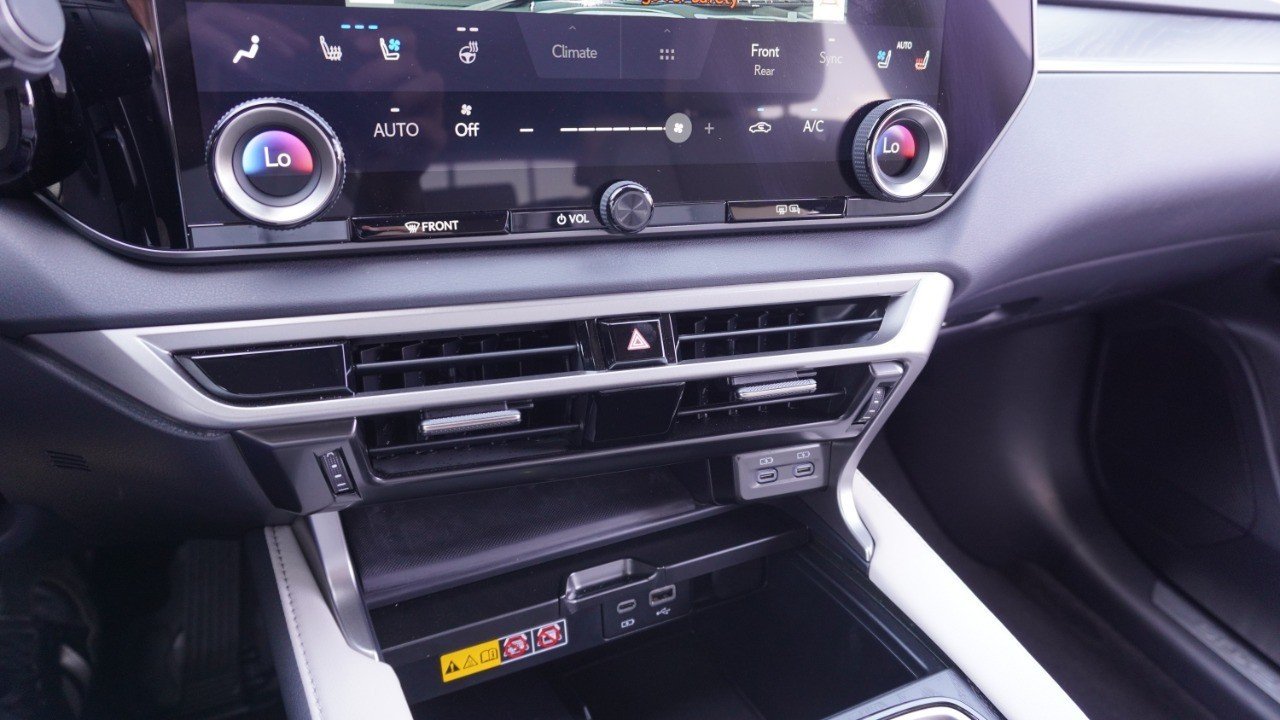 Certified Used 2024 Black Lexus RX 350 Premium image 18