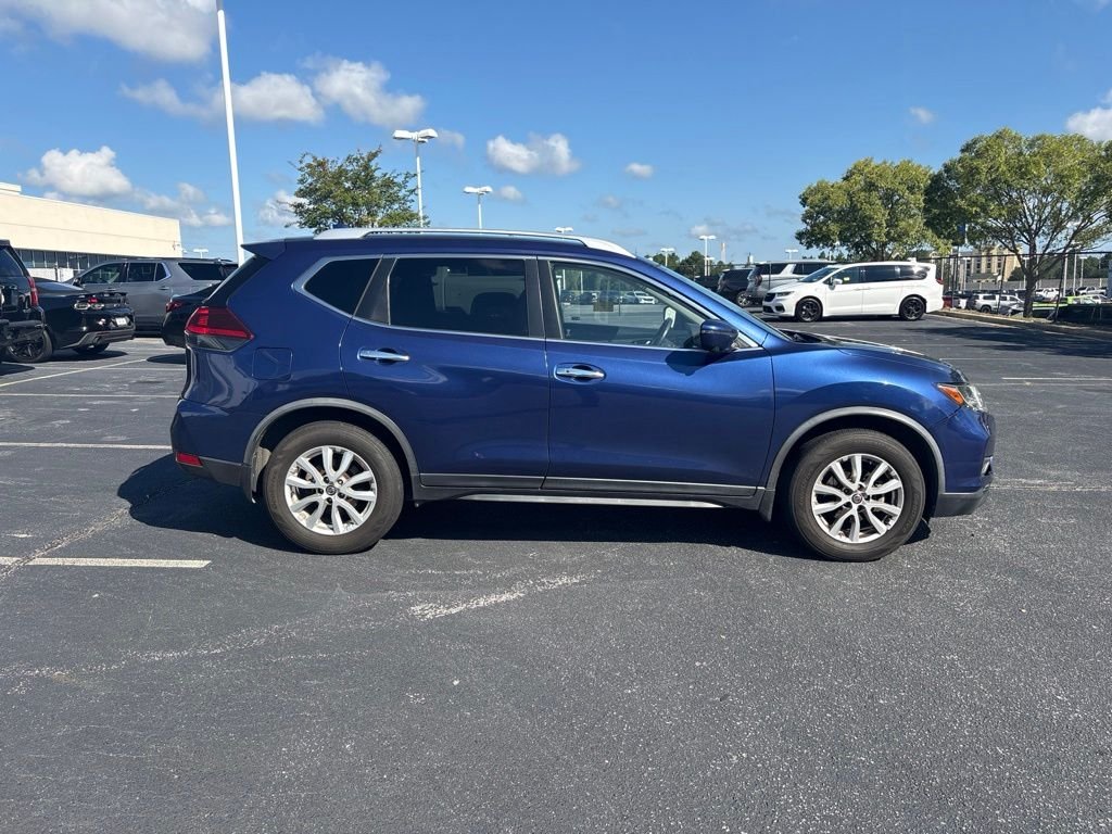 Used 2018 Blue Nissan SV image 2