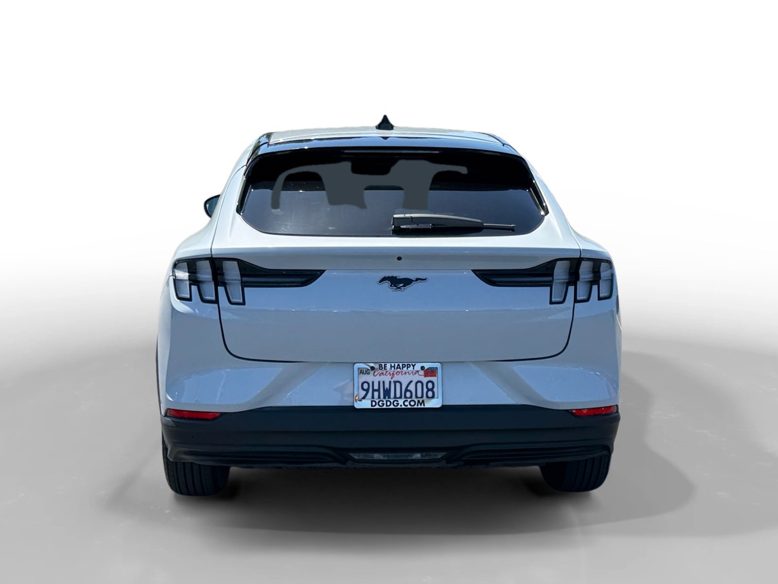 Used 2023 White Metallic Ford Select image 4