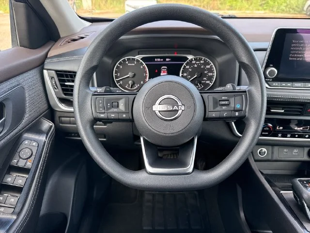 Used 2023 Blue Nissan SV image 14