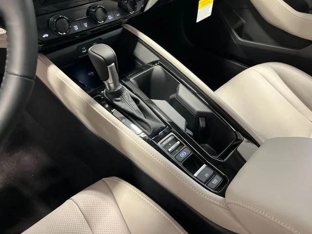 New 2026 Platinum White Pearl Honda Touring image 24