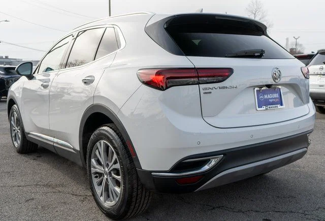 Used 2023 White Buick Preferred image 8