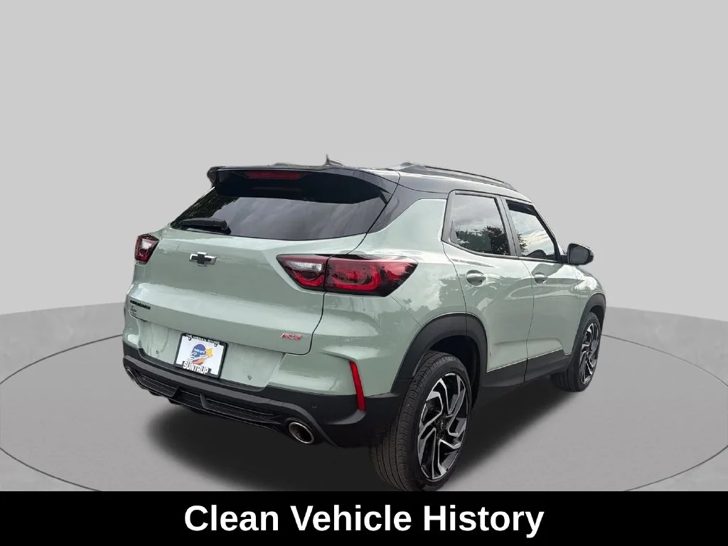 Used 2024 Green Chevrolet RS image 6