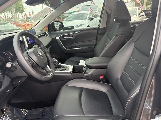Used 2024 Gray Toyota XLE Premium image 4