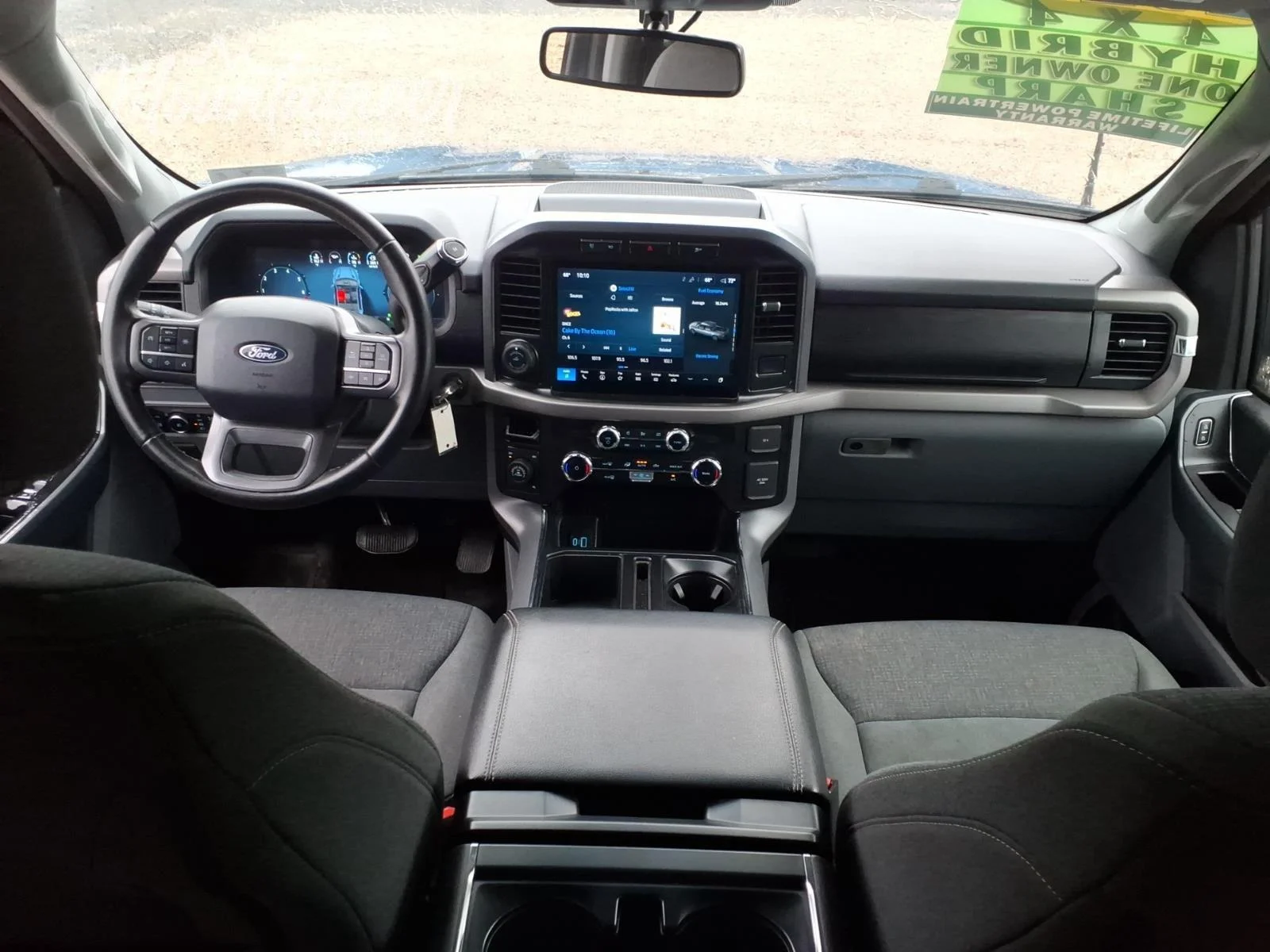 Used 2024 Atlas Blue Ford XLT image 24